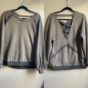 POL Grunge distressed green lace up back crew neck synched sleeves oversized M